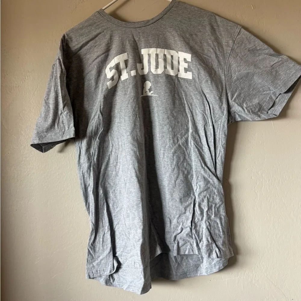 Gildan Gray St. Jude Men's Short Sleeve Tee